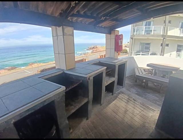 2 BEDROOM APARTMENT FOR SALE IN MARGATE BEACH